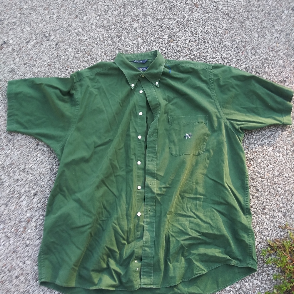 Rare forest green nautica short sleeve button down